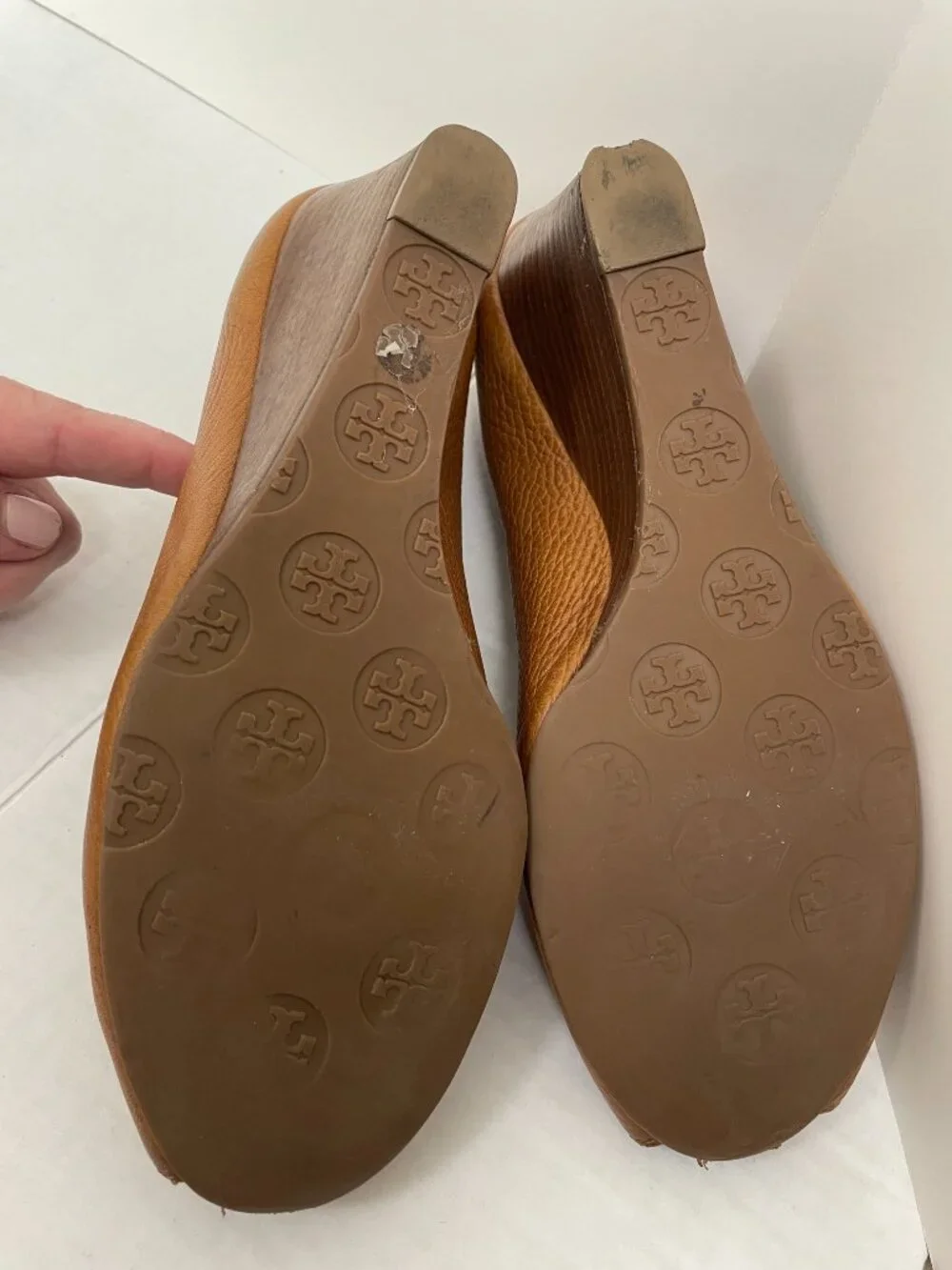 Tory Burch Sally Peep-Toe Wedge Pumps with Gold Logo Brown Leather Size: 9